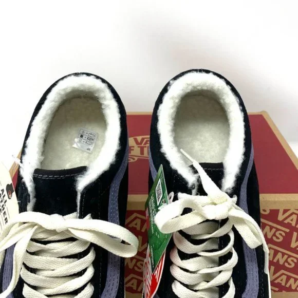 💖MEGA SALE💖VANS Old Skool MTE Black Suede Faux Fur Women's Size VN0A348FI2J - Picture 7 of 12
